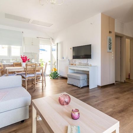 Sophia'S Comfortable Home With A Private Backyard Gazi Eksteriør bilde