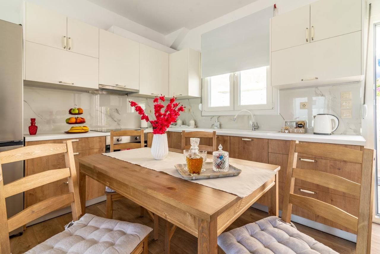 Sophia'S Comfortable Home With A Private Backyard Gazi Eksteriør bilde