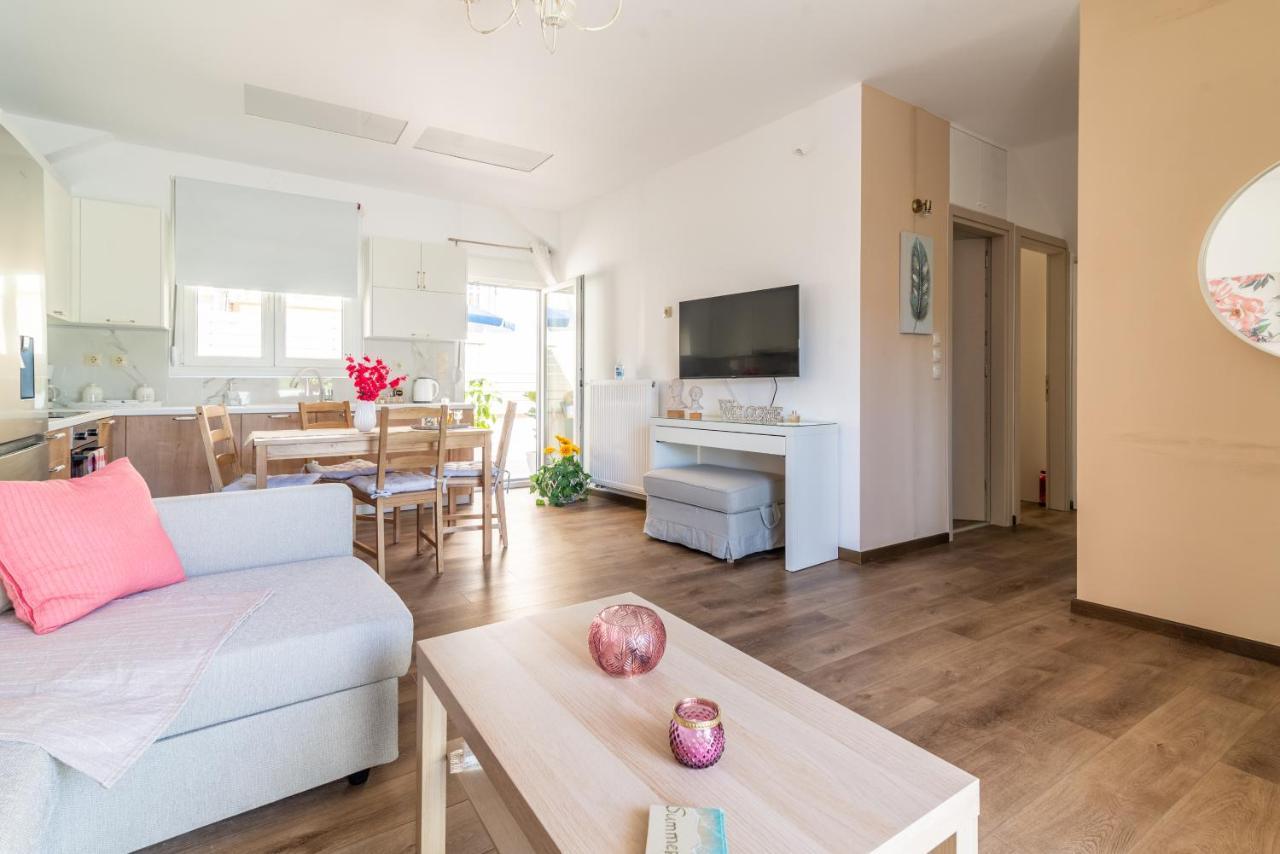 Sophia'S Comfortable Home With A Private Backyard Gazi Eksteriør bilde